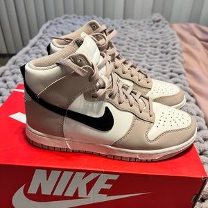 Nike dunk high top